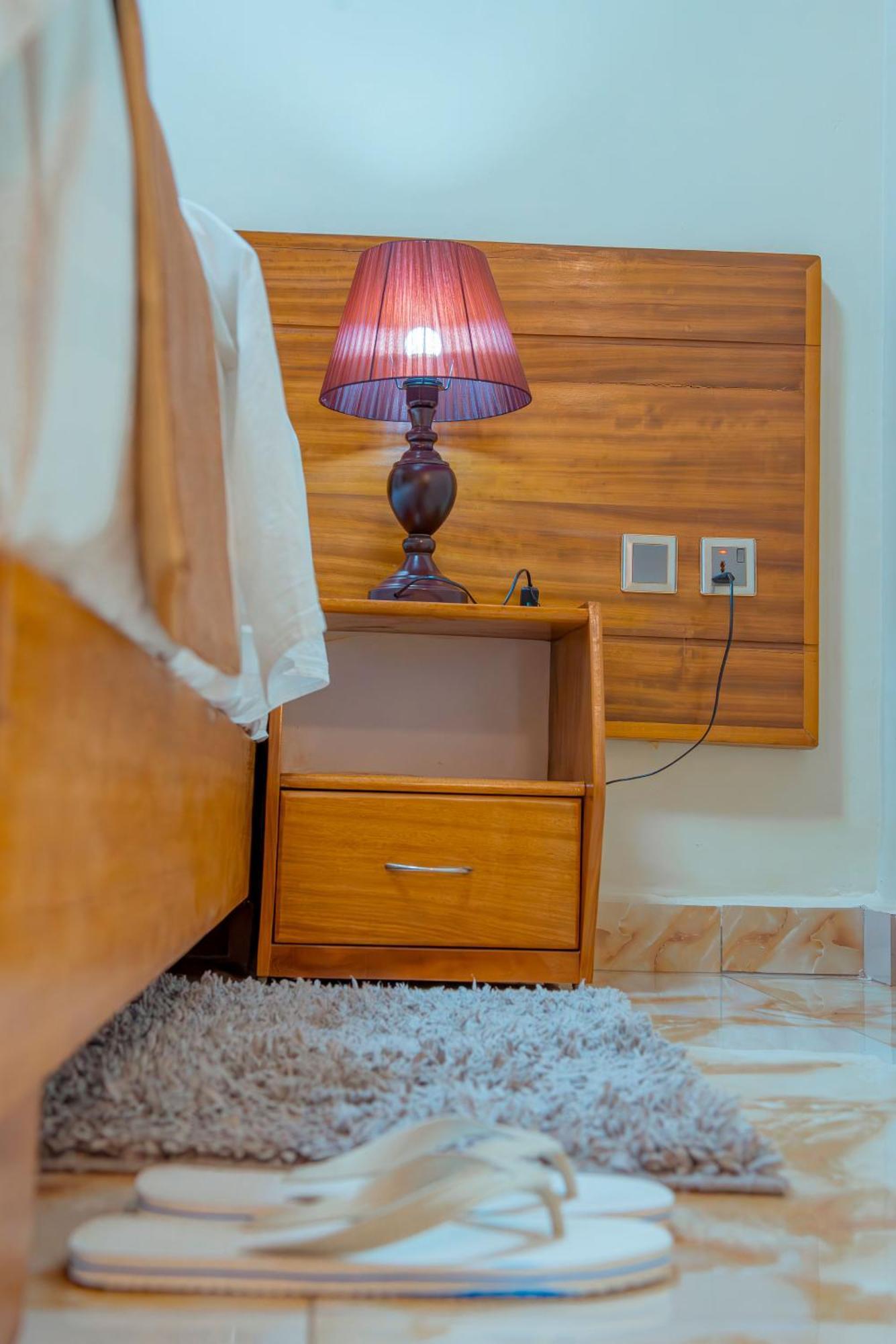 Mountain View Hotel & Apartment Кигали Екстериор снимка